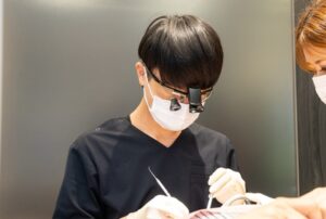 村上先生治療の様子
