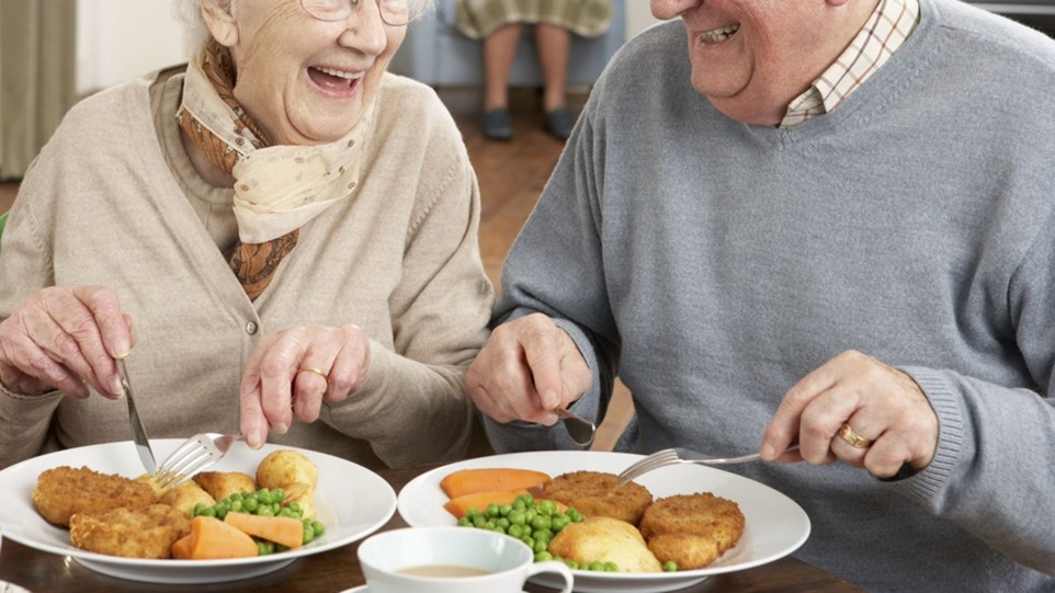 【訪問診療】入院後に合わなくなった総入れ歯にお困りの患者様が、再び「食べる喜び」を取り戻すまで｜岡山市にある歯医者【政久歯科醫院】