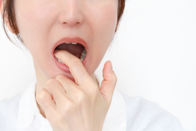 神経が死んだ歯は抜歯しかない？ 放置した時のリスクと残せる可能性｜岡山市にある歯医者【政久歯科醫院】